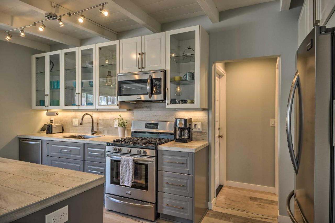 Remodeled Ventura Beach Home With Yard And Fire Pit! Екстер'єр фото